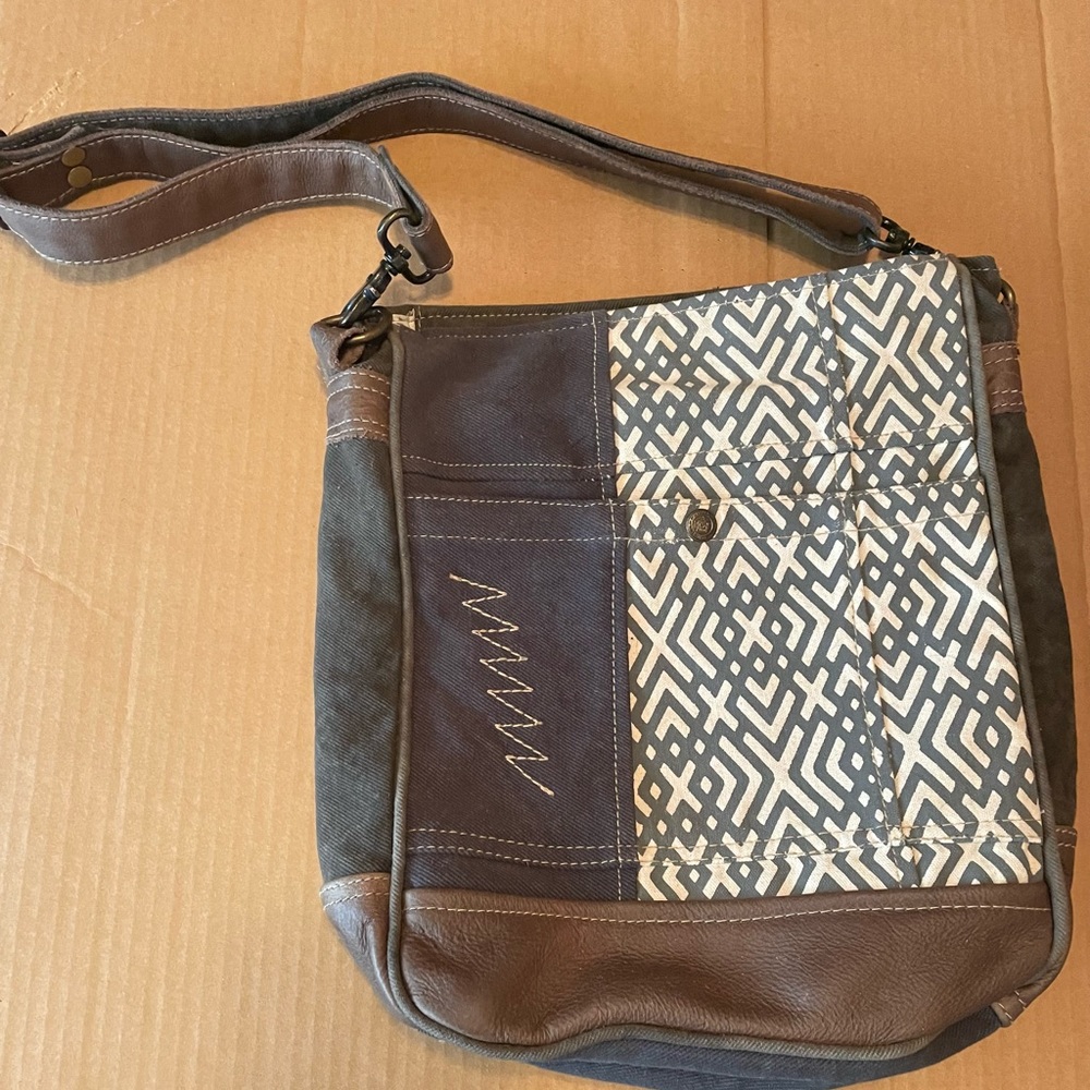 Myra Bag